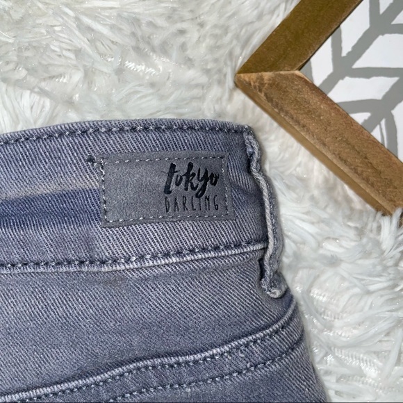 Tokyo Darling jean shorts Women’s super high rise size 4 cut off distress‎ raw - Picture 6 of 9
